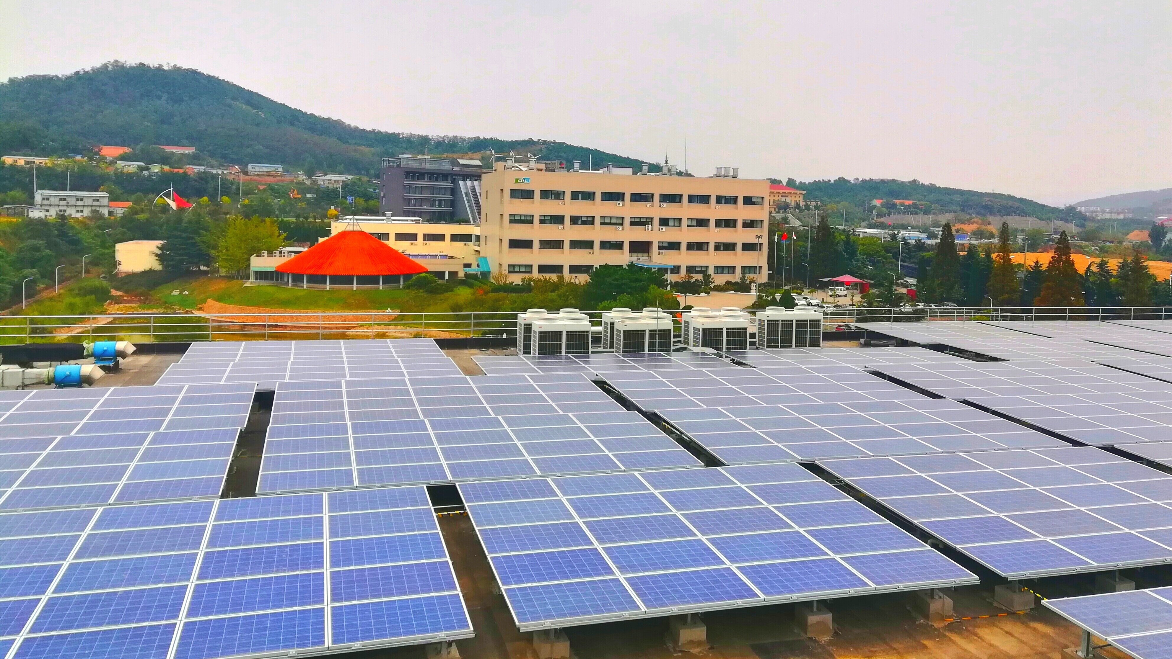 Solar panels on the roof of Qingdao DIC Finechemicals 