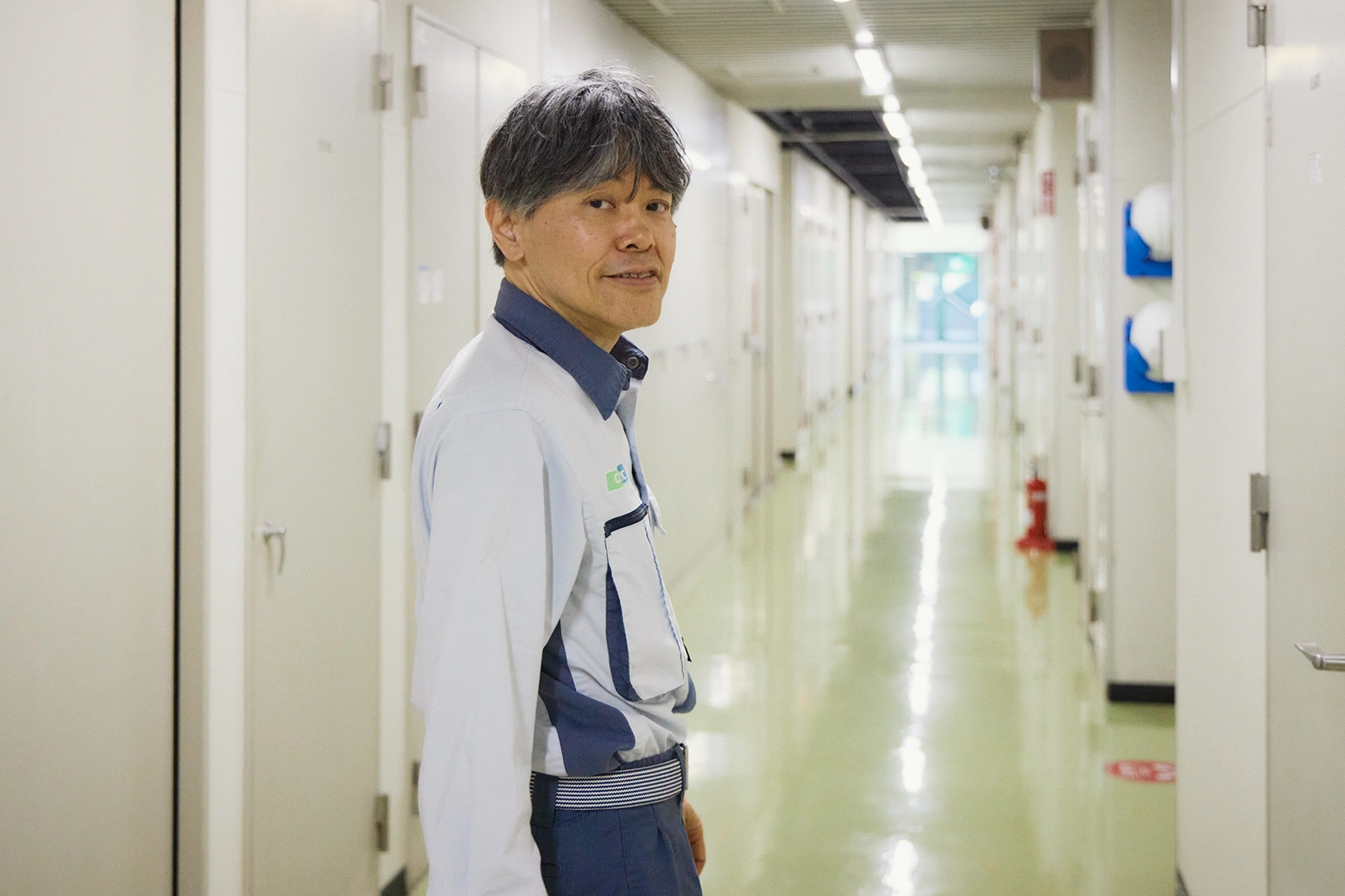 Kazuo Arita photographed at the DIC Central Research Laboratory
