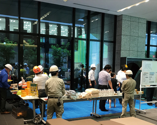Exhibit of DIC Building temporary shelter for people stranded in Nihonbashi