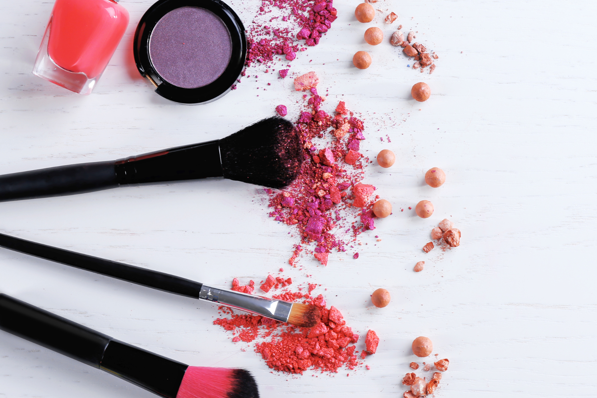 メイクアップ用途：優れた発色と質感表現自在な化粧品用顔料（マット / サテン / パール / スパークル / グリッター）