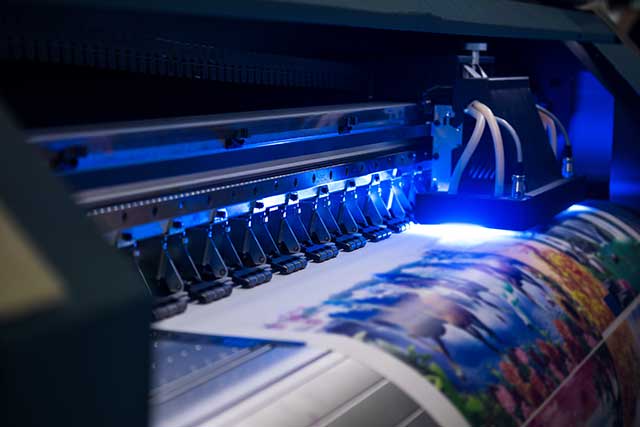 An inkjet printer printing high-resolution color images