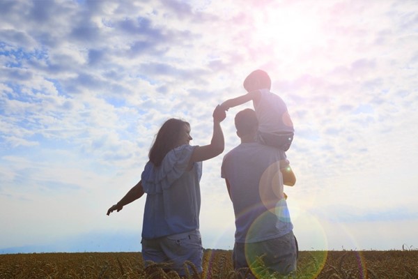 Vision Watch 育休はキャリアの一部──男性育休取得者から見える DICがめざす「挑戦を止めない」働き方