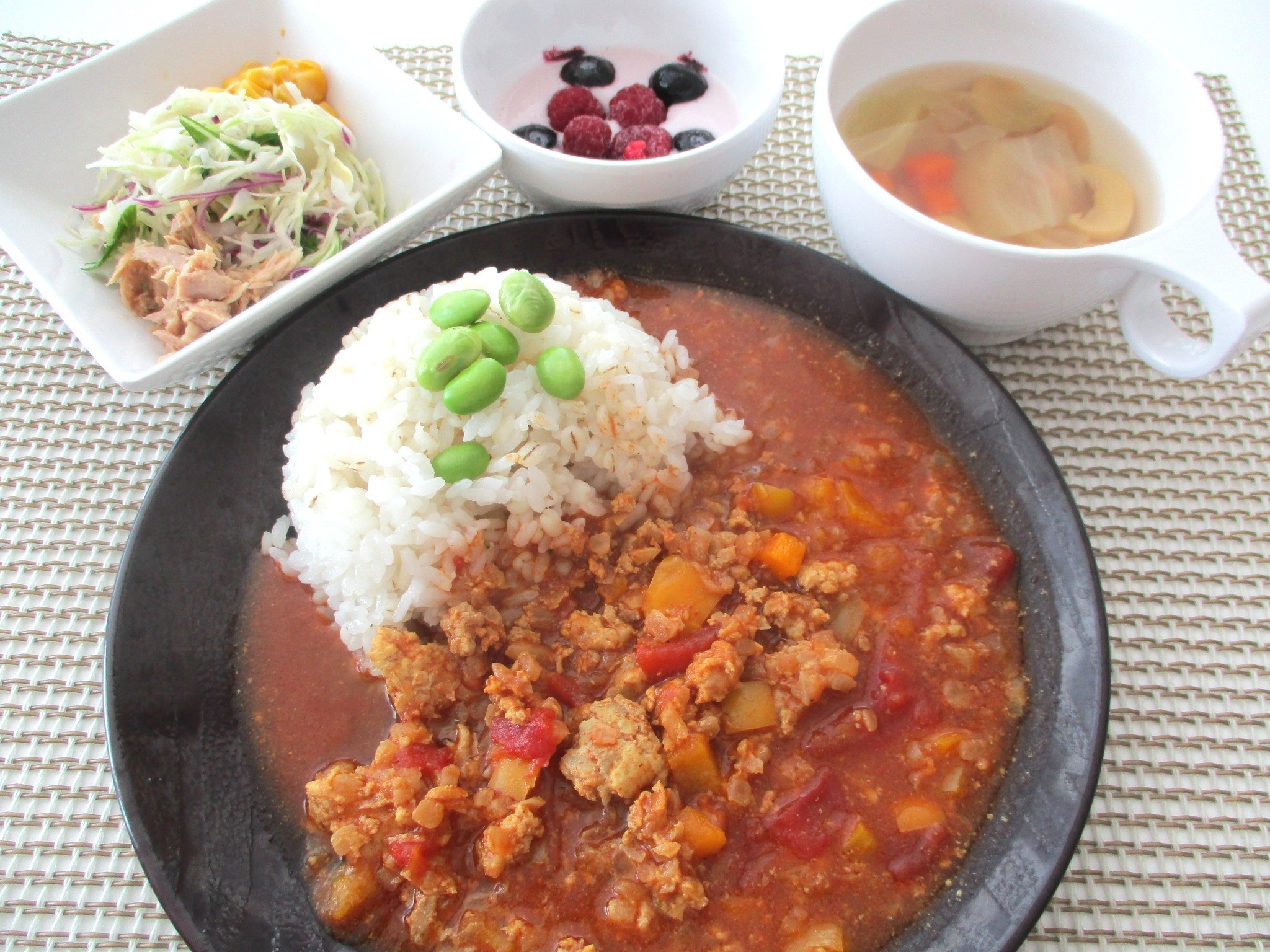 「Care 4 you®：豆と挽肉のトマトカレー」 