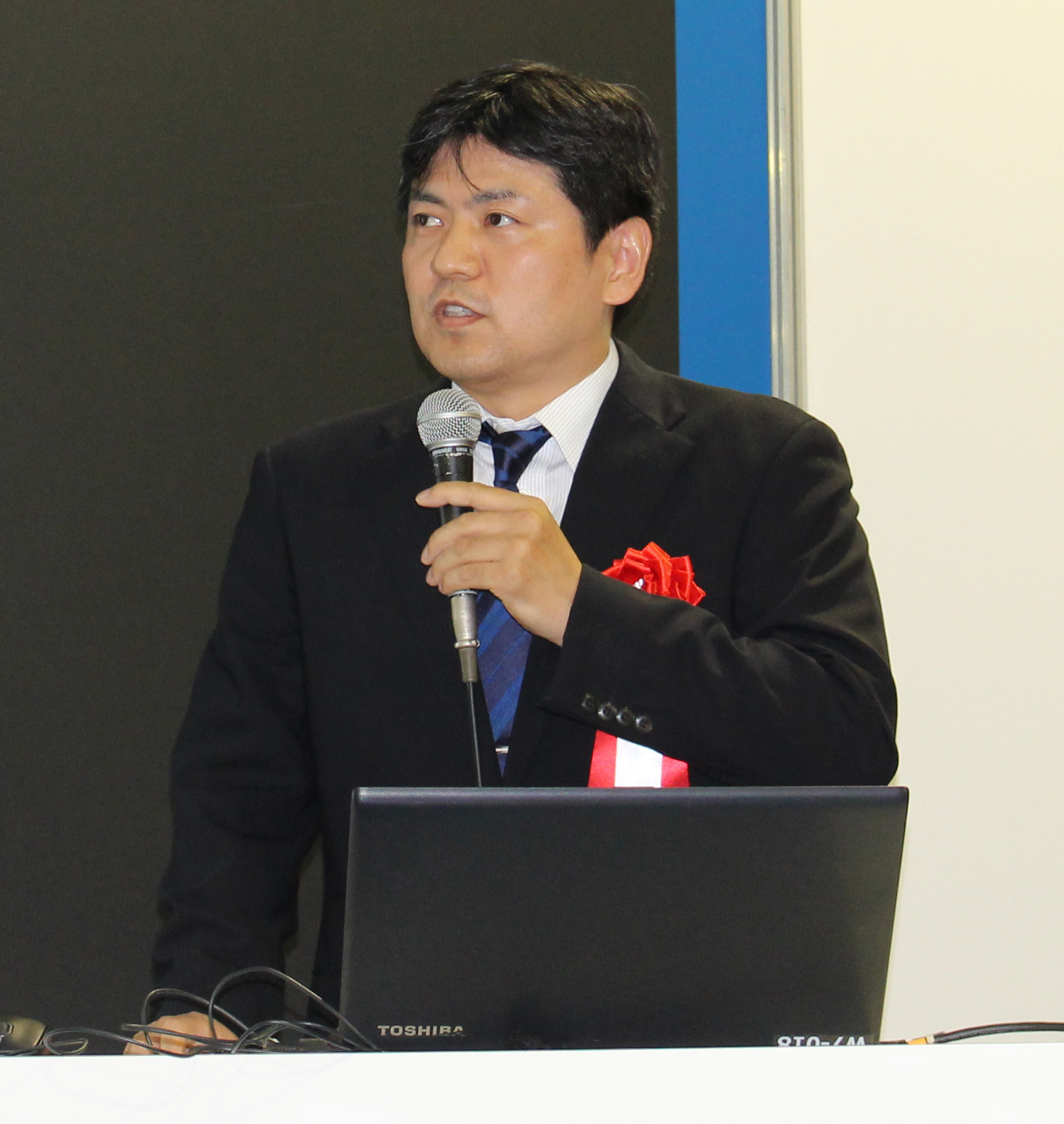Presentation by manager Makoto Yada